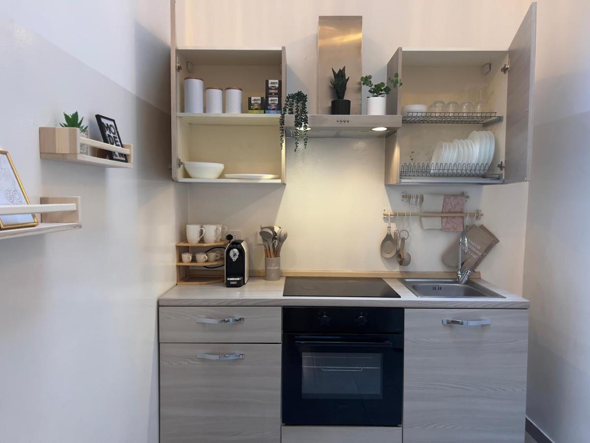 Regina Milano In Porta Romana 3 - Sky Tv, Wifi & Breakfast Boxアパートメント エクステリア 写真