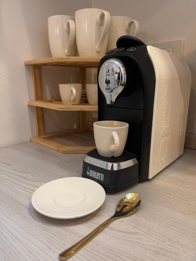 Regina Milano In Porta Romana 3 - Sky Tv, Wifi & Breakfast Boxアパートメント エクステリア 写真